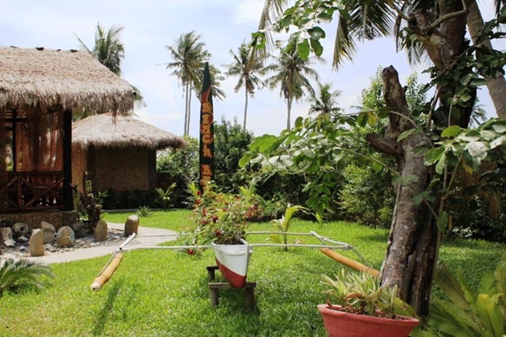 Cooper'S Beach Resort Lucbuan Bagian luar foto