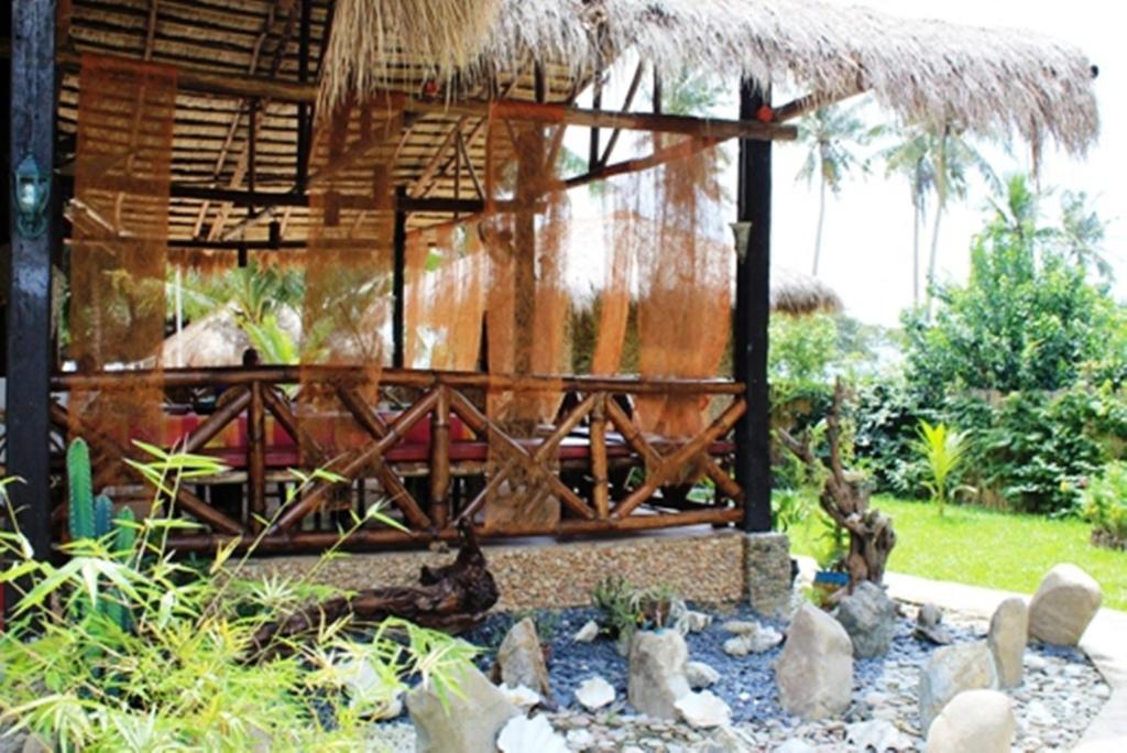 Cooper'S Beach Resort Lucbuan Bagian luar foto