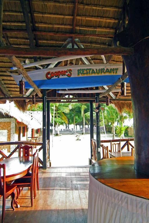 Cooper'S Beach Resort Lucbuan Bagian luar foto