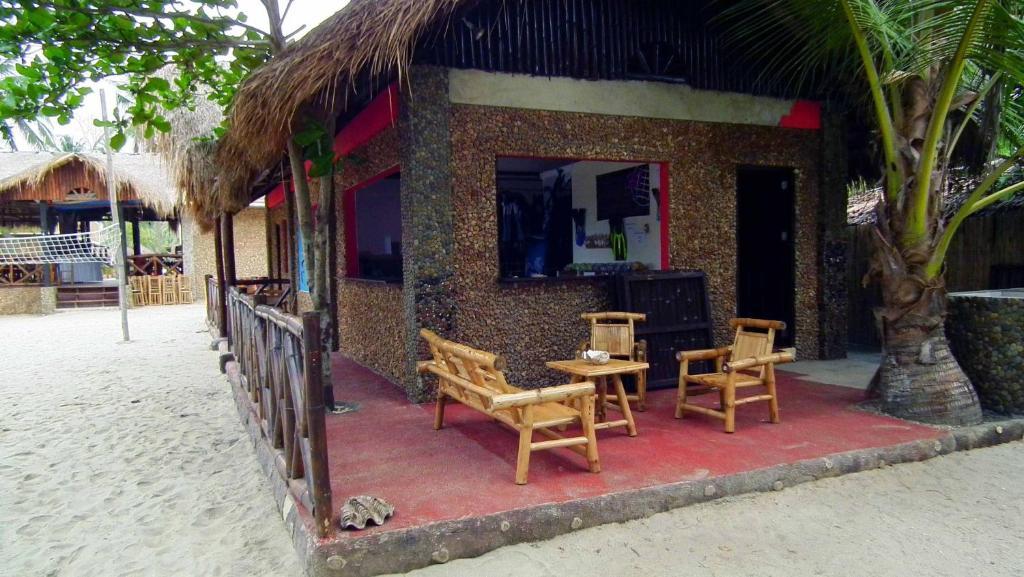 Cooper'S Beach Resort Lucbuan Bagian luar foto