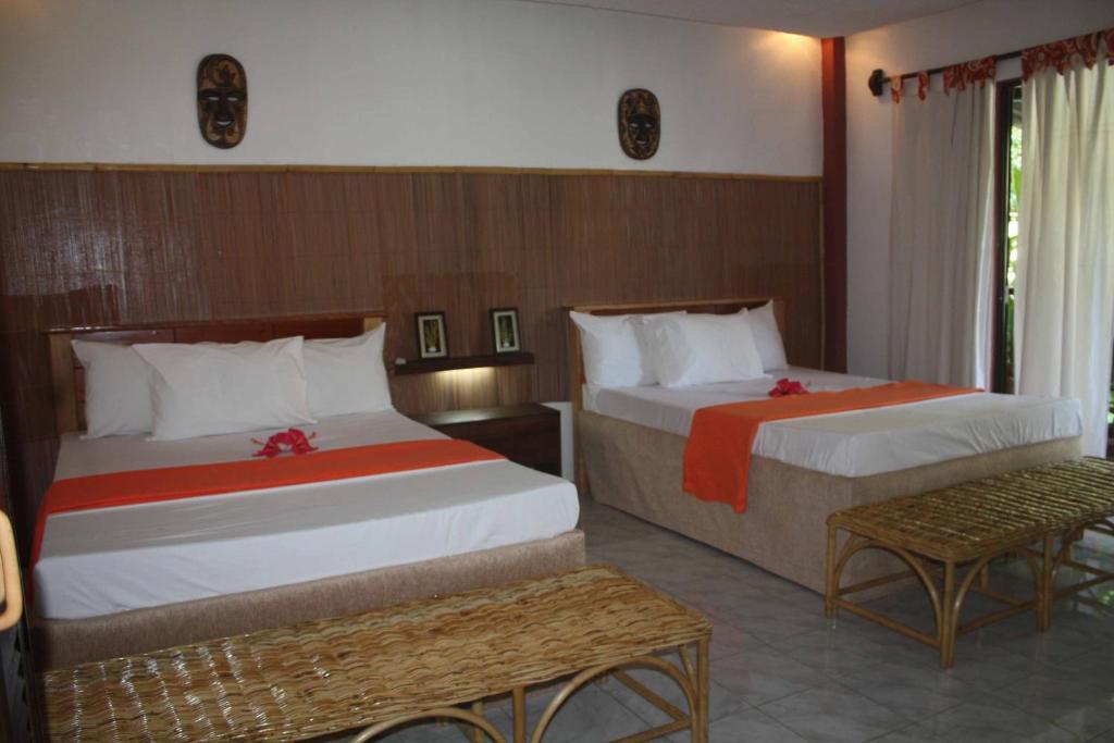 Cooper'S Beach Resort Lucbuan Bagian luar foto
