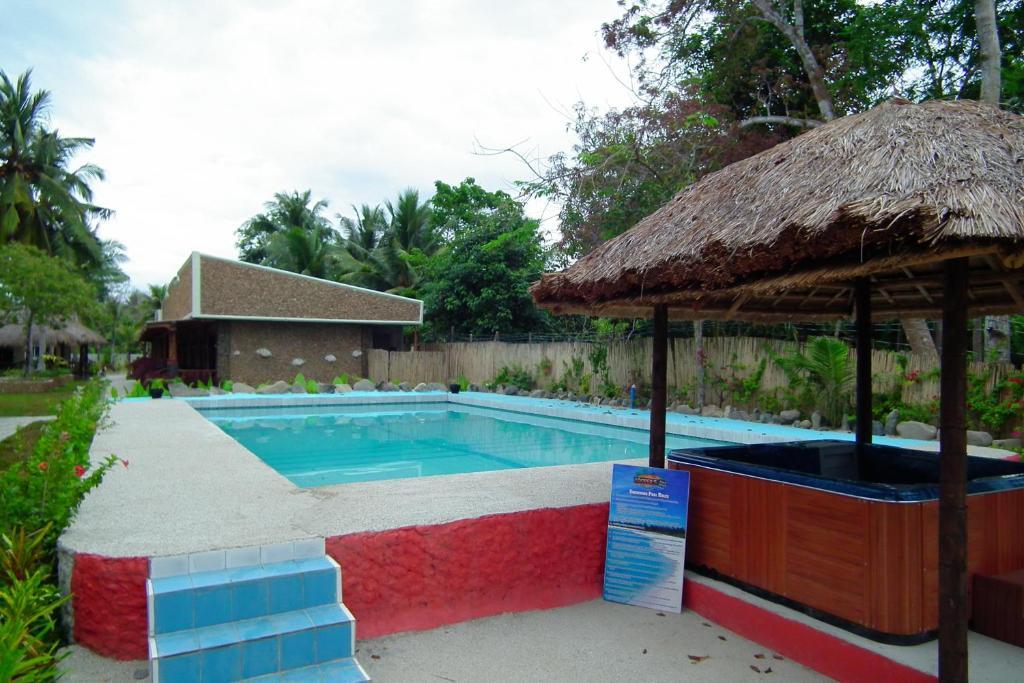 Cooper'S Beach Resort Lucbuan Bagian luar foto