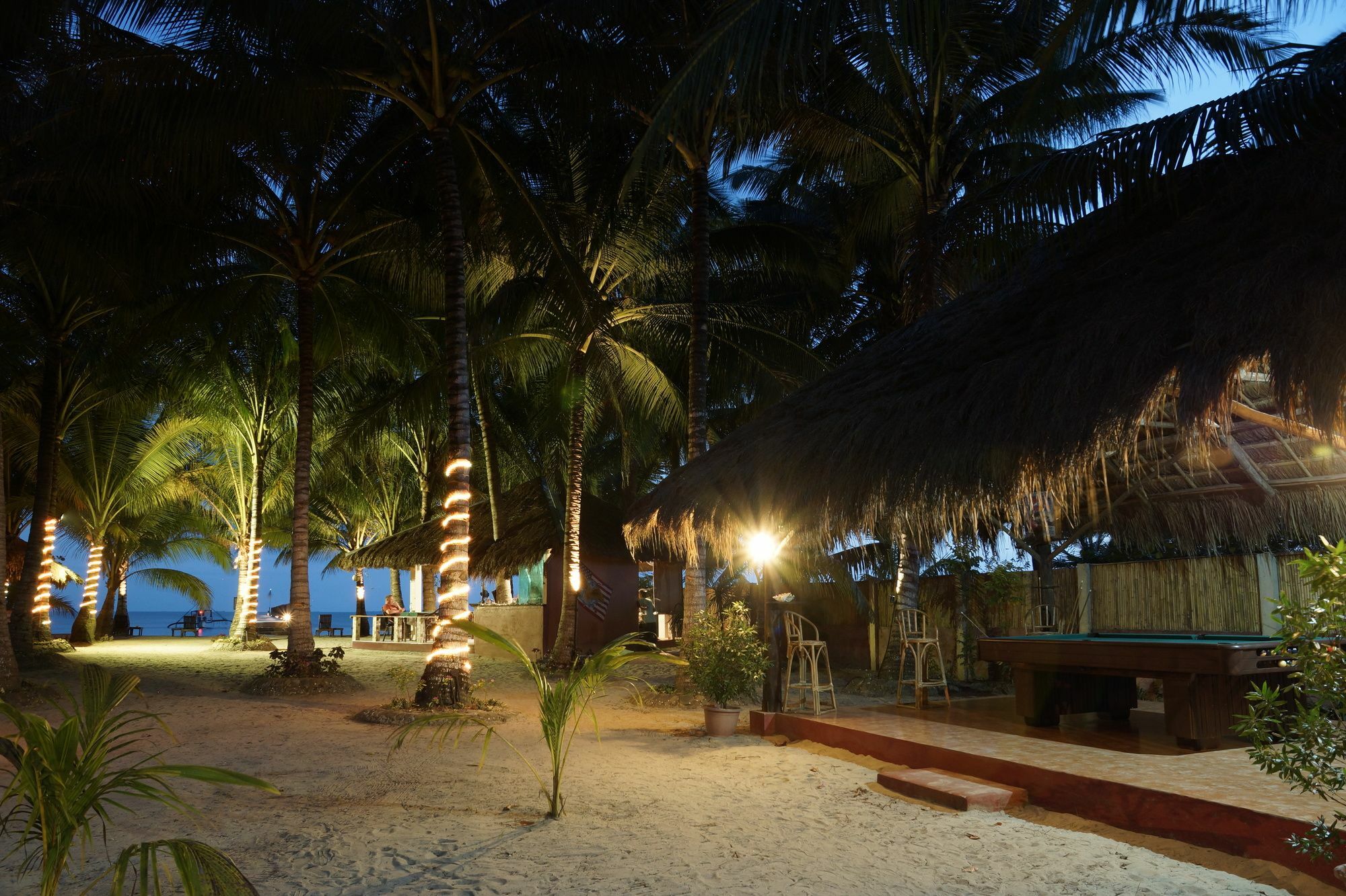 Cooper'S Beach Resort Lucbuan Bagian luar foto